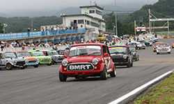 TOTAL100LAP耐久レース走行模様